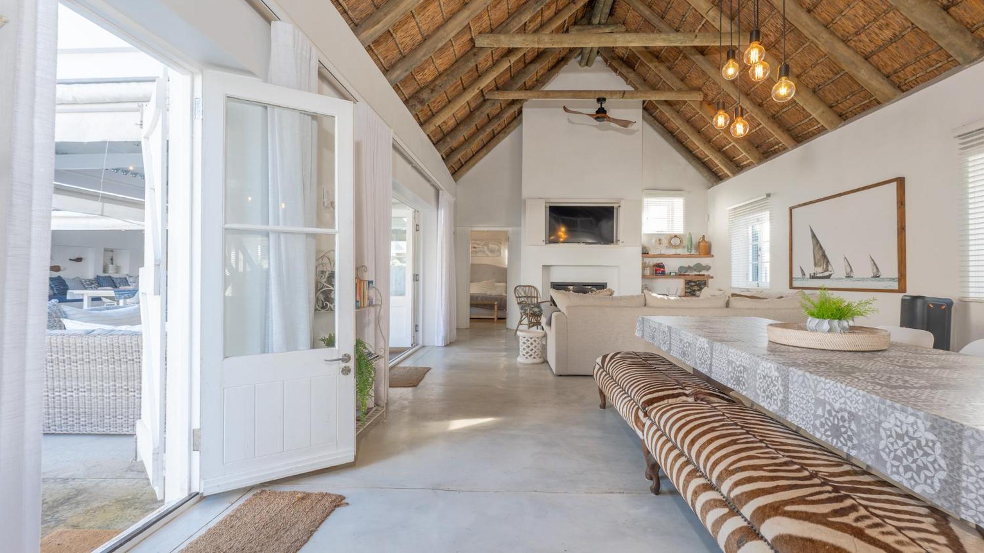 Bliss On The Bay Villa Struisbaai Exterior photo
