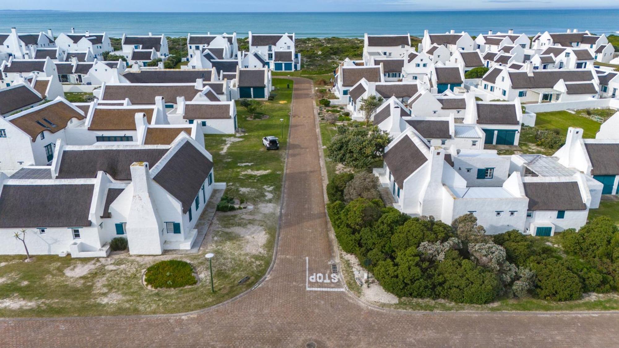 Bliss On The Bay Villa Struisbaai Exterior photo