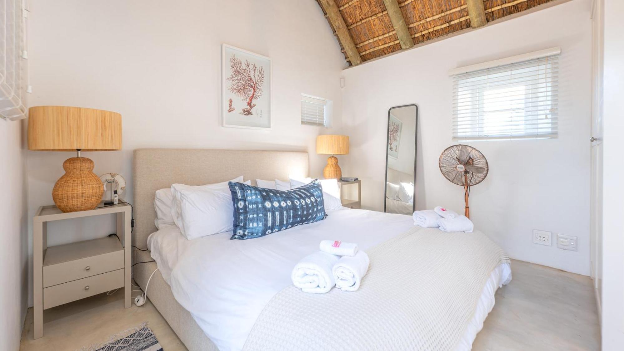 Bliss On The Bay Villa Struisbaai Exterior photo