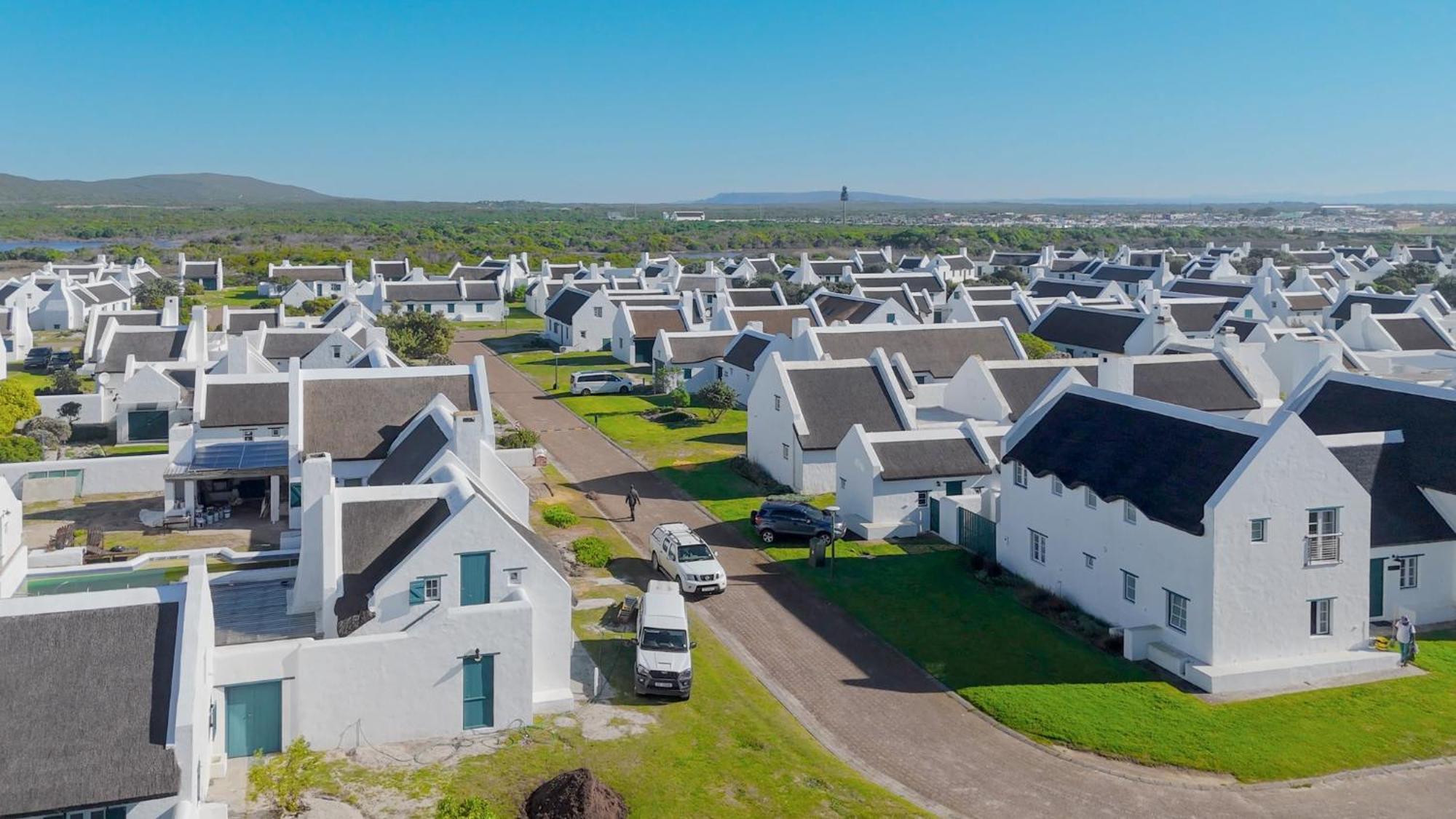 Bliss On The Bay Villa Struisbaai Exterior photo